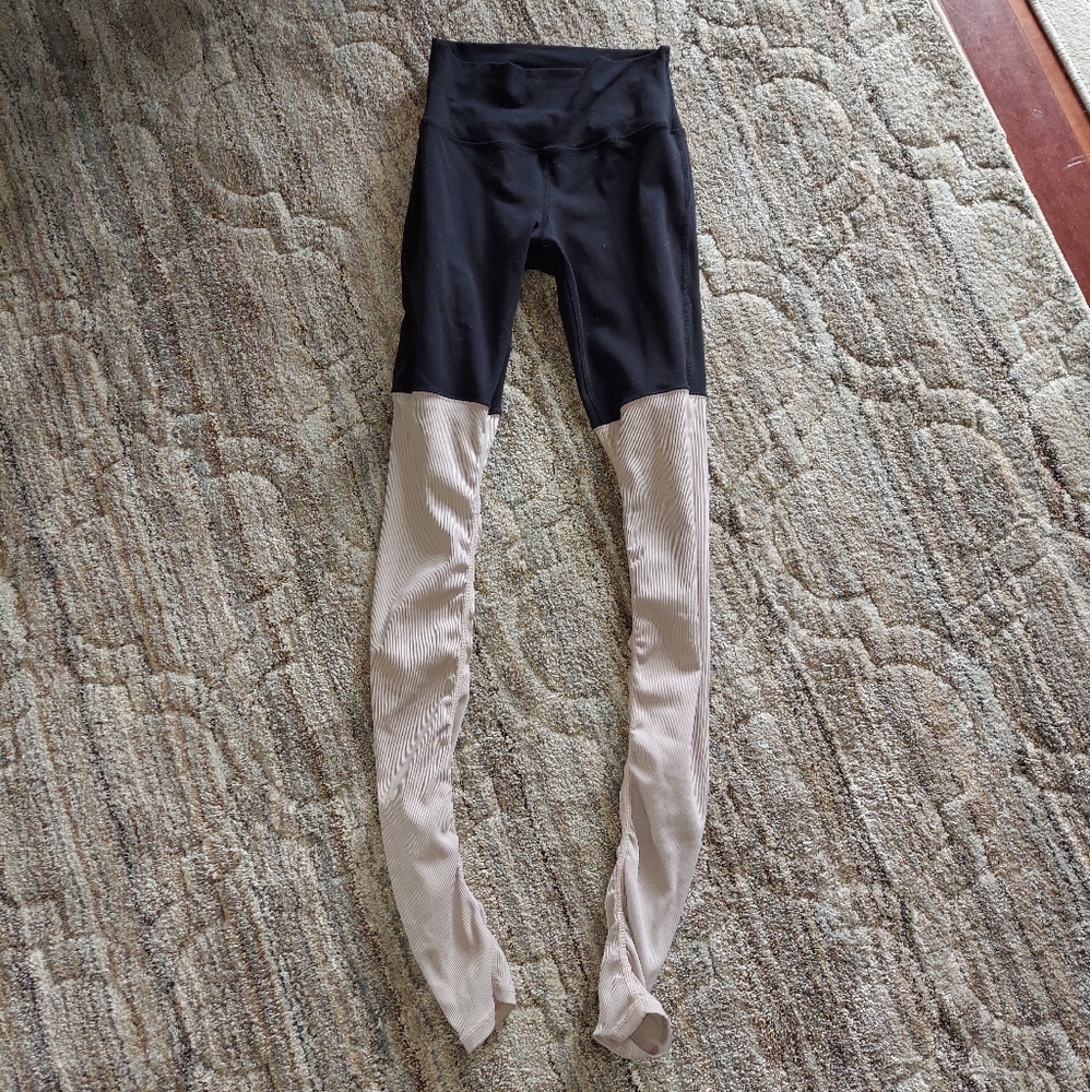 Alo yoga leggings
